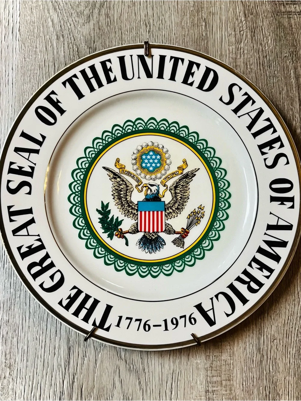 Antique 1976 Bicentennial Great Seal of the United States Decorative Plate